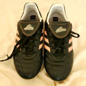 Adidas Women's Soccer Cleats sz 7
